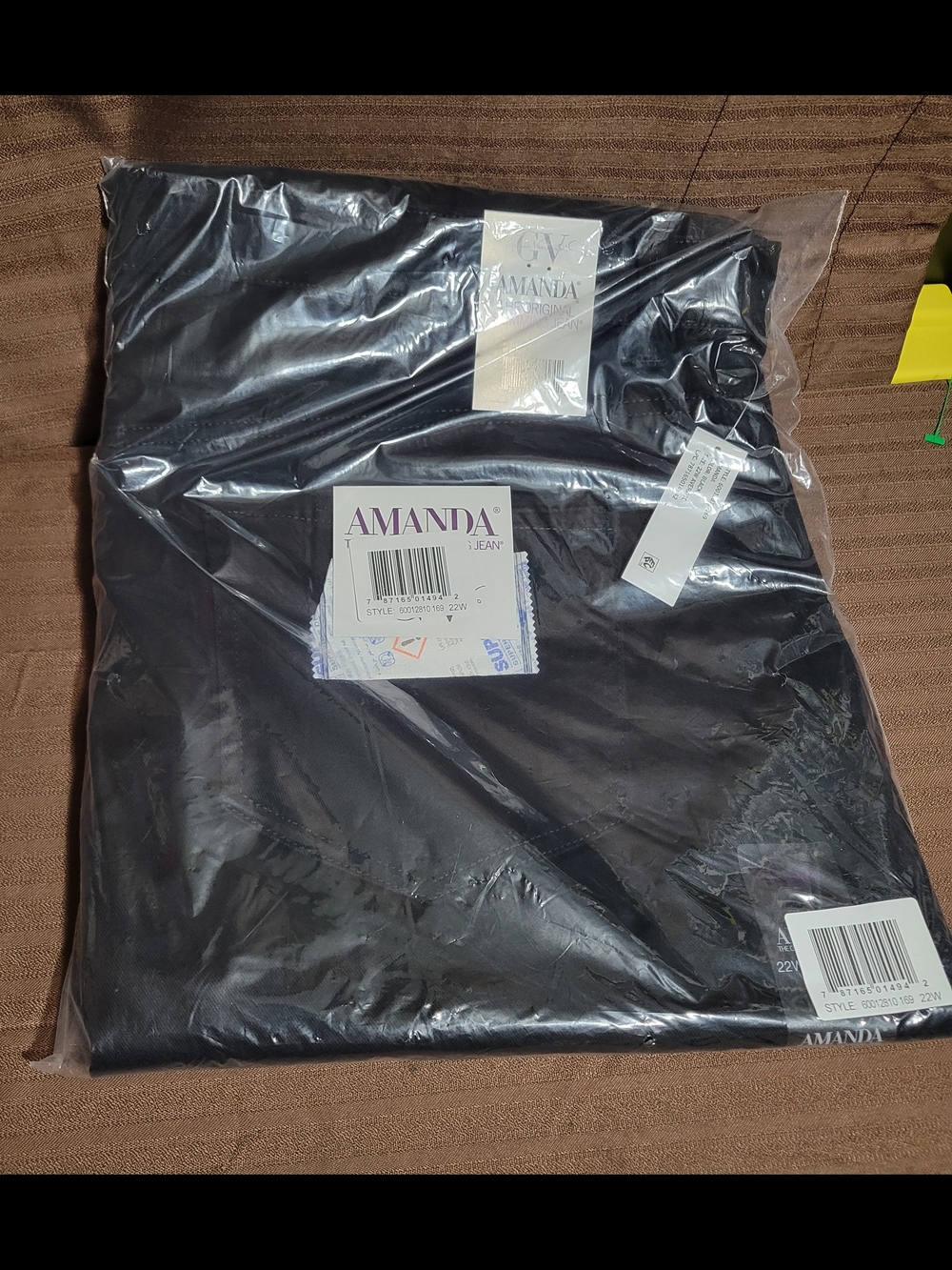 Gloria Vanderbilt Amanda Straight Leg Jeans in Black